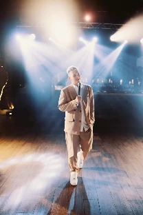 Ведущий Сергей Сидоренко - фото 18