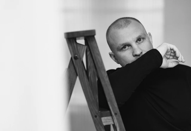 Ведущий Александр Комлев - слайд 6