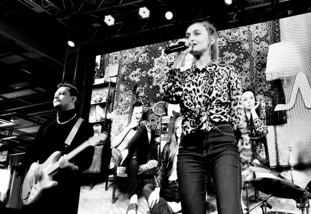 Кавер - группа 'Naftalin band' - слайд 6