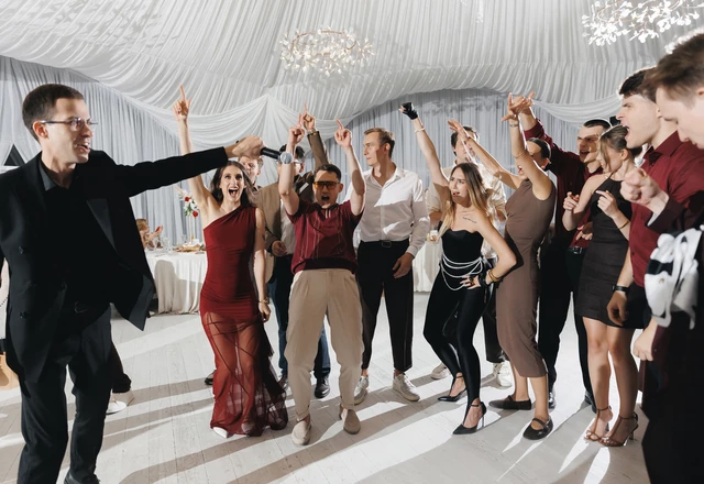 Ведущий Алексей Емельянов - слайд 20