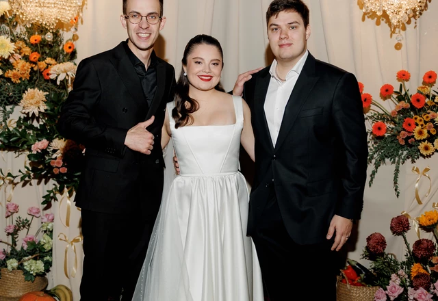 Ведущий Алексей Емельянов - фото 6