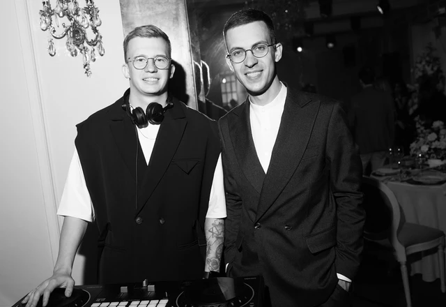 Ведущий Алексей Емельянов - фото 4