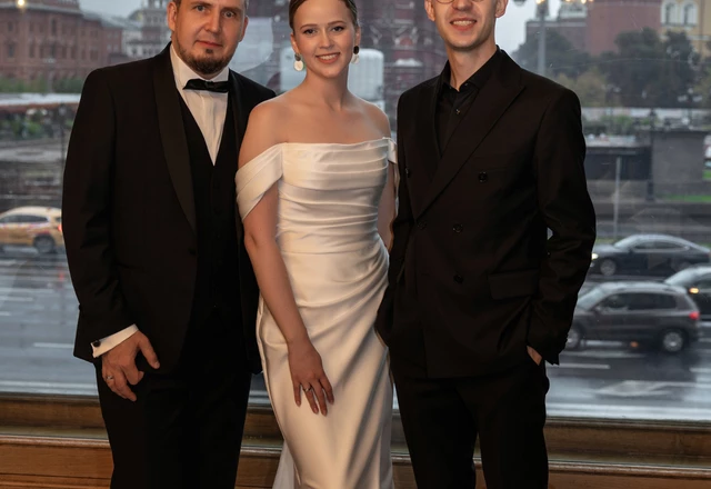 Ведущий Алексей Емельянов - фото 7