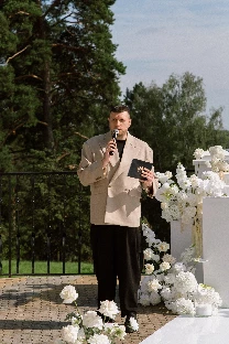 Ведущий Алексей Котов - фото 3