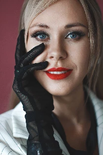 Ведущая Евгения Полякова - фото 7