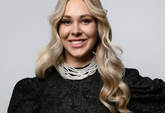 Ведущая Евгения Полякова - фото 7