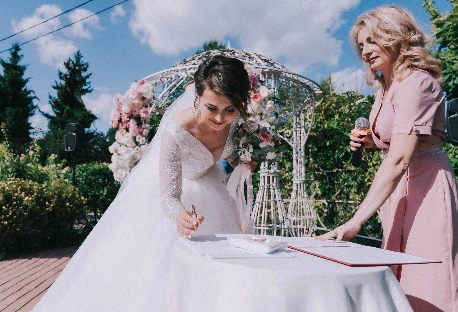 Ведущая Елена Жарких  - фото 20