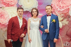 Ведущий Евгений Сулес - фото 3