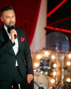 Ведущий Сергей Лапковский - фото 5