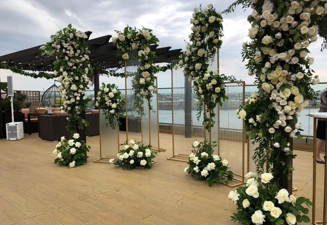 Ресторан Ля Вю / La Vue  Панорамный зал «Веранда» с открытой террасой - фото 14