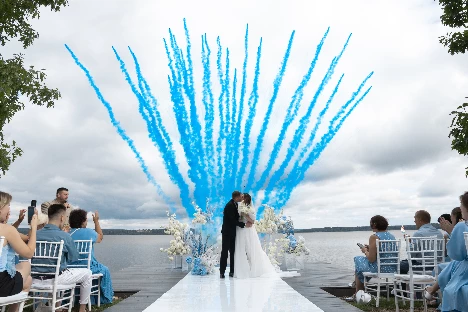 Ведущий Алексей Котов - фото 11