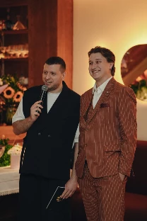 Ведущий Алексей Котов - фото 6