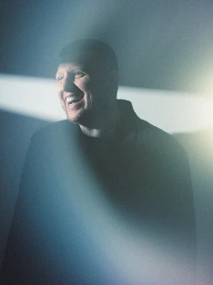 Ведущий Алексей Котов - фото 6