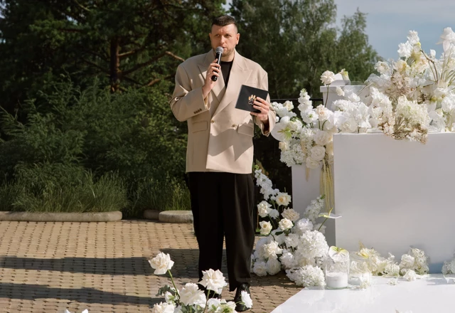 Ведущий Алексей Котов - фото 2