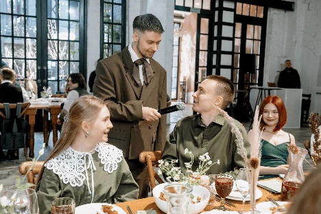 Ведущий Роман Кузьмичев - фото 7