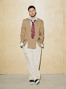 Ведущий Роман Кузьмичев - фото 8