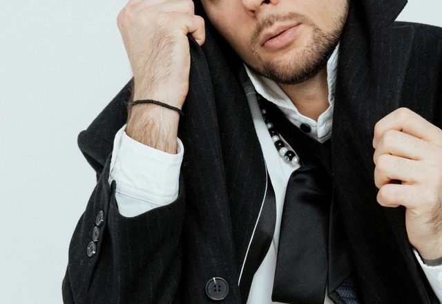 Ведущий Роман Кузьмичев - слайд 3