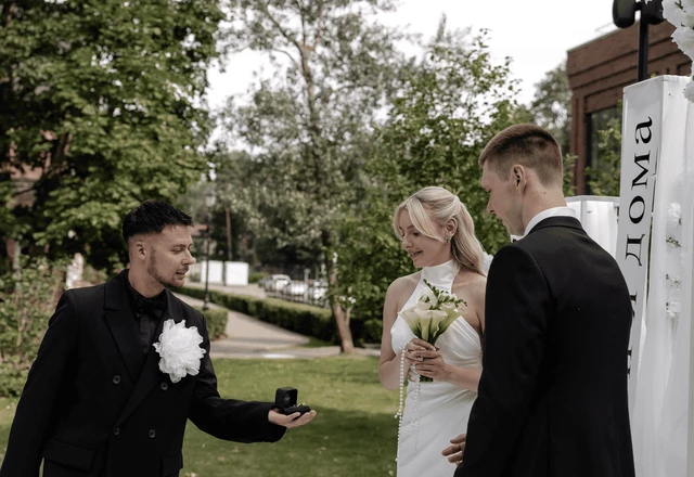 Ведущий Роман Кузьмичев - слайд 2