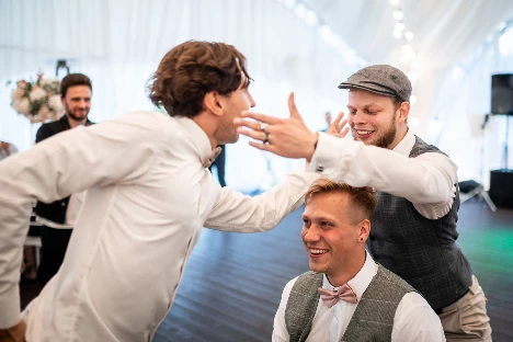 Ведущий Артём Яковлев - фото 11