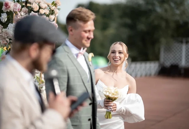 Ведущий Артём Яковлев - слайд 4