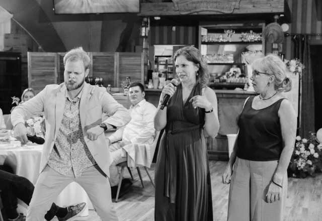 Ведущий Артём Яковлев - слайд 16