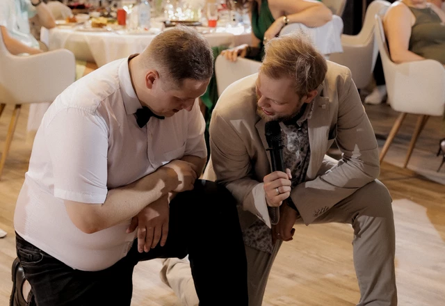 Ведущий Артём Яковлев - слайд 9