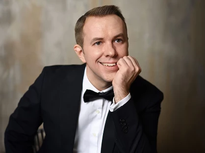 Ведущий Руслан Варламов - фото 14