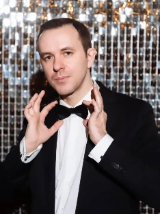 Ведущий Руслан Варламов - фото 7