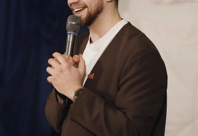 Ведущий Вадим Белозерцев - фото 2