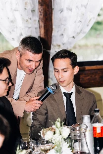 Ведущий Максим Морозков - фото 10