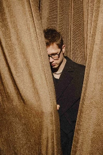 Ведущий Макс Терещенко - фото 14