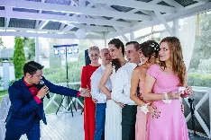 Ведущий Борис Елисеев - фото 13
