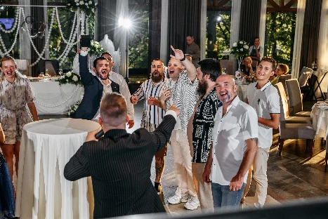 Ведущий Роман Гришин - фото 7