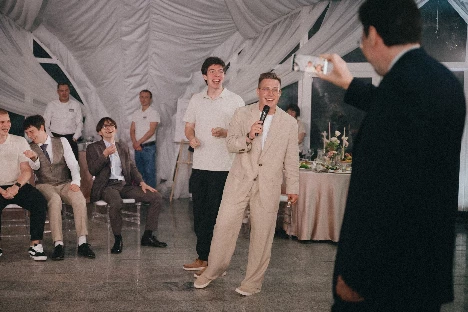 Ведущий Роман Гришин - фото 8