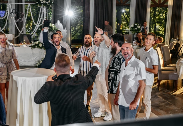 Ведущий Роман Гришин - фото 6