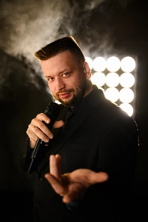 Ведущий Воронов Евгений - фото 12