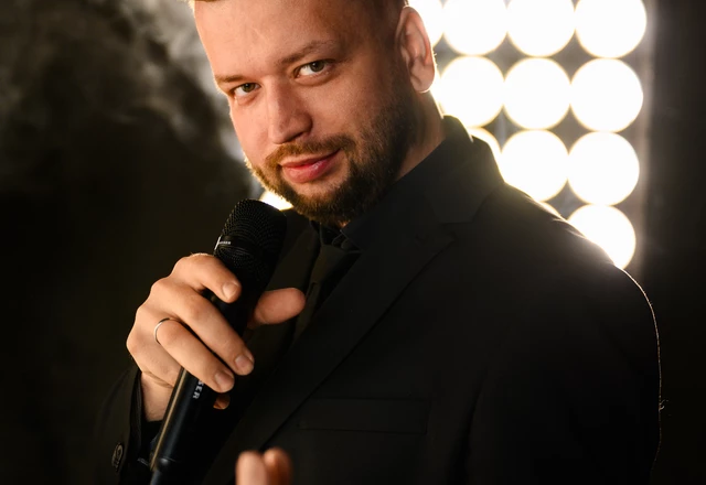 Ведущий Воронов Евгений - слайд 11