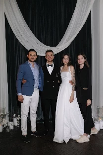 Ведущий Рейн Альбрехт - фото 16