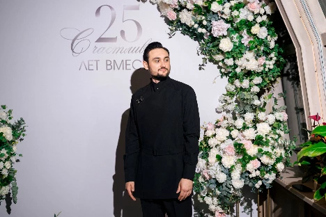 Ведущий Рейн Альбрехт - фото 13