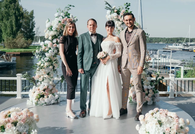 Ведущий Рейн Альбрехт  | Евгений и Юлия