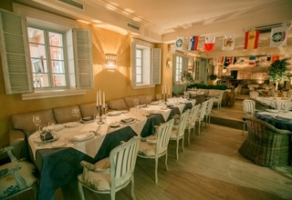 Ресторан La Taverna / Ла Таверна Основной зал - фото 3
