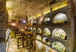 Ресторан La Taverna / Ла Таверна Винный погреб - зона отдыха - фото 1