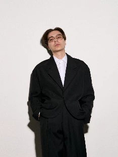 Ведущий Антон Ибрагимов - фото 19