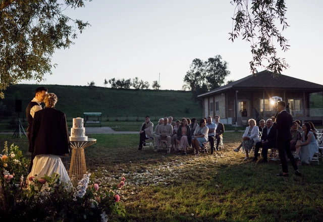 Ведущий Антон Ибрагимов - фото 1