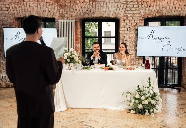 Ведущий Антон Ибрагимов - фото 2