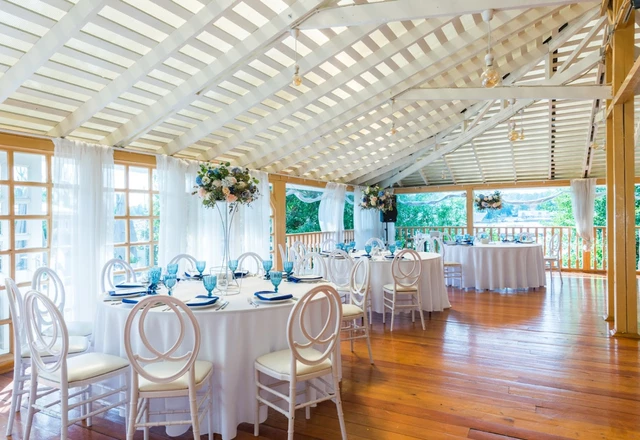 Ресторан Мореман в яхт-клубе Аврора Малая веранда  - фото 11