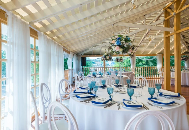 Ресторан Мореман в яхт-клубе Аврора Малая веранда  - фото 9