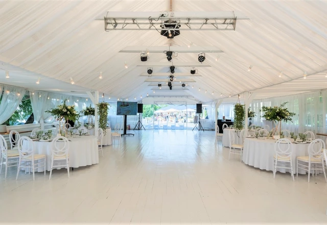 Ресторан Мореман в яхт-клубе Аврора Большая веранда  - фото 6