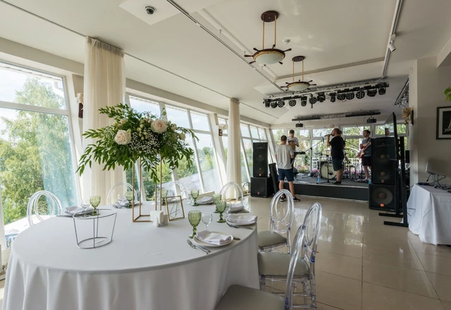 Ресторан Мореман в яхт-клубе Аврора Панорамный банкетный зал - фото 2