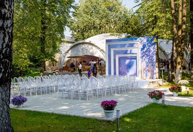 Ресторан Мореман в яхт-клубе Аврора Шатер - фото 2